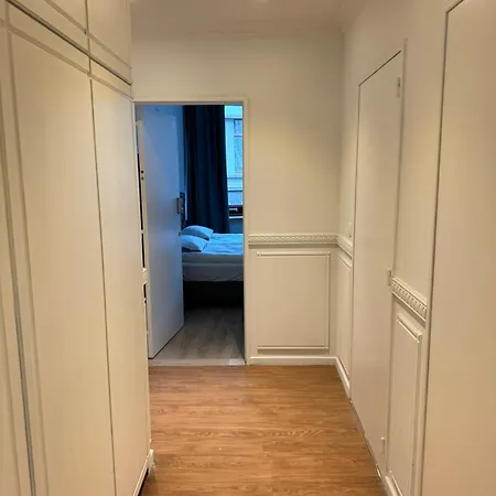 Two Bedroom Loft In The Center By The Meir アントウェルペン
