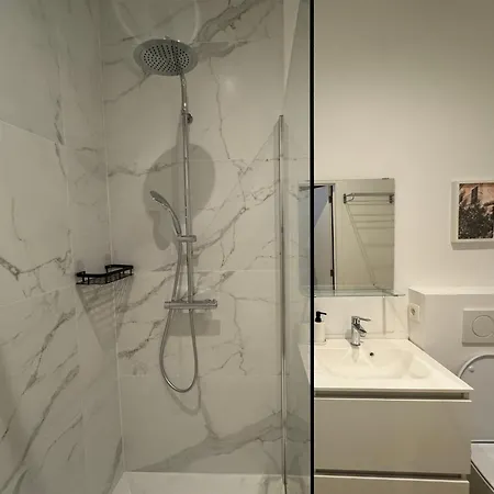 Two Bedroom Loft In The Center By The Meir アパート アントウェルペン